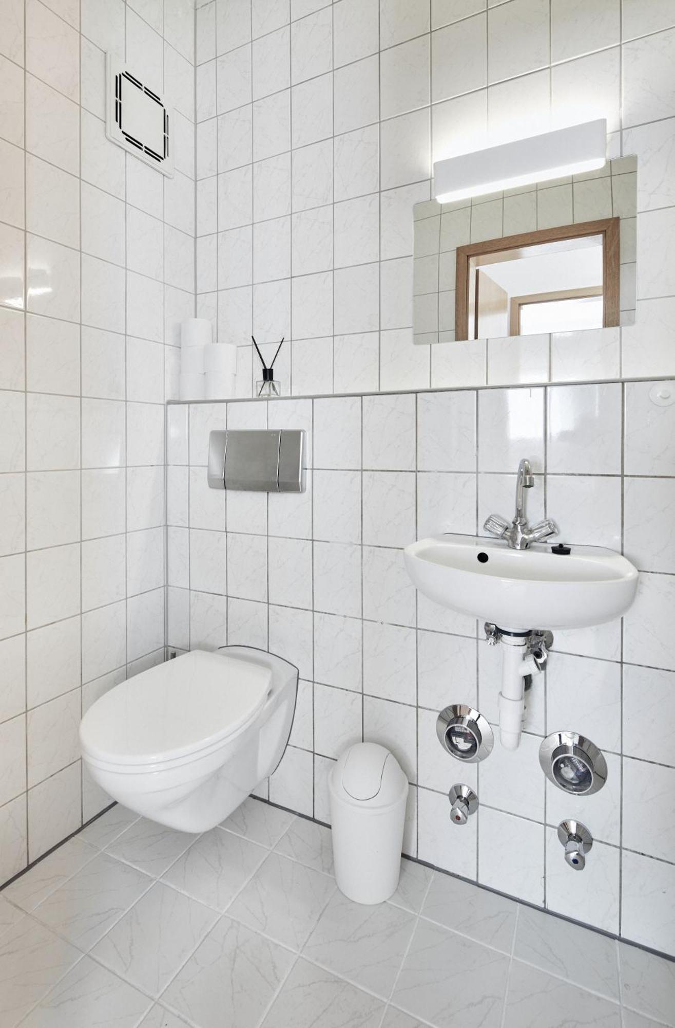 N01 Im Kuenstlerviertel - Naehe Innenstadt Und Ubahn, 2 Zimmer, 3 Einzelbetten Und Ein Doppelbett Apartment Nürnberg